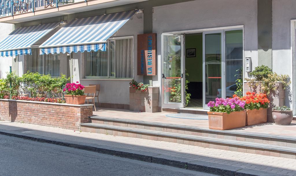 拉日斯登兹艾公寓酒店 马奥莱 外观 照片